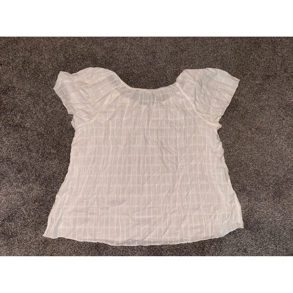 Old Navy‎ Women's White Short Sleeve Shirt - Picture 7 of 8
